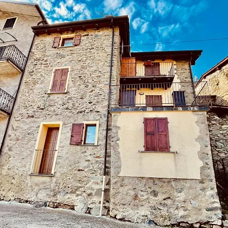 Labaitacase Contrada Pradella - Affitti Brevi Italia ソンドリオ